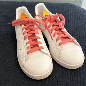 Adidas + Stan Smith sneakers